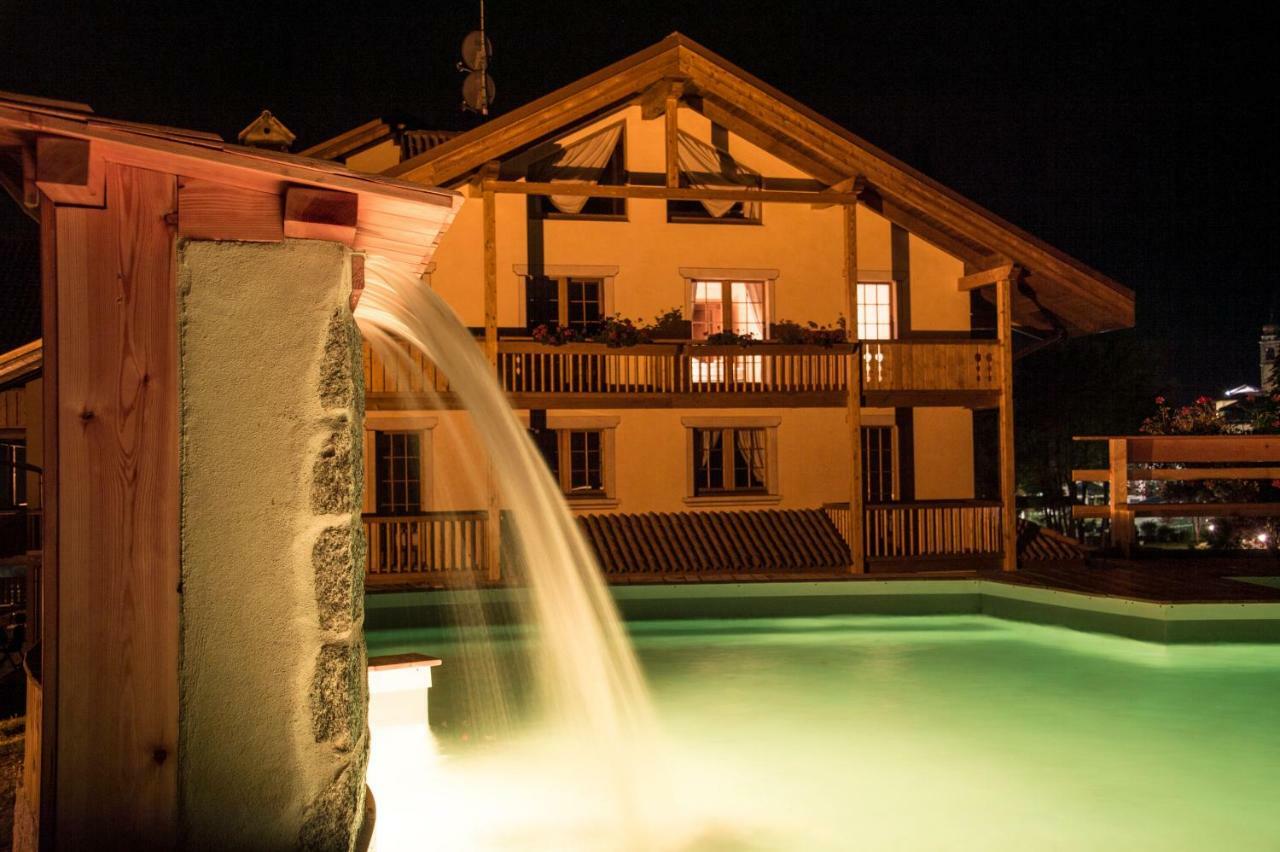 Holidays Dolomiti Apartment Resort Carisolo Exterior photo
